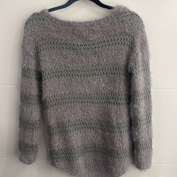 Lightweight Sweater - Picture 2 of 2